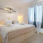 Icaro Piscina Climatizada ヴィラ